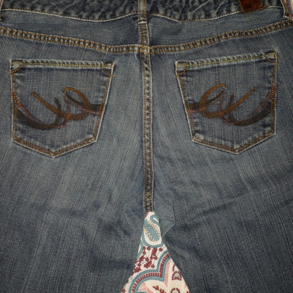 Express Jeans - Picture 2 of 6